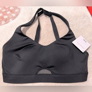 Brand new Victoria’s Secret sports bra medium